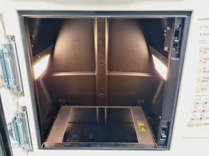 Thumbnail image of Bio-Rad Universal Hood II UV Gel Imaging System Lab