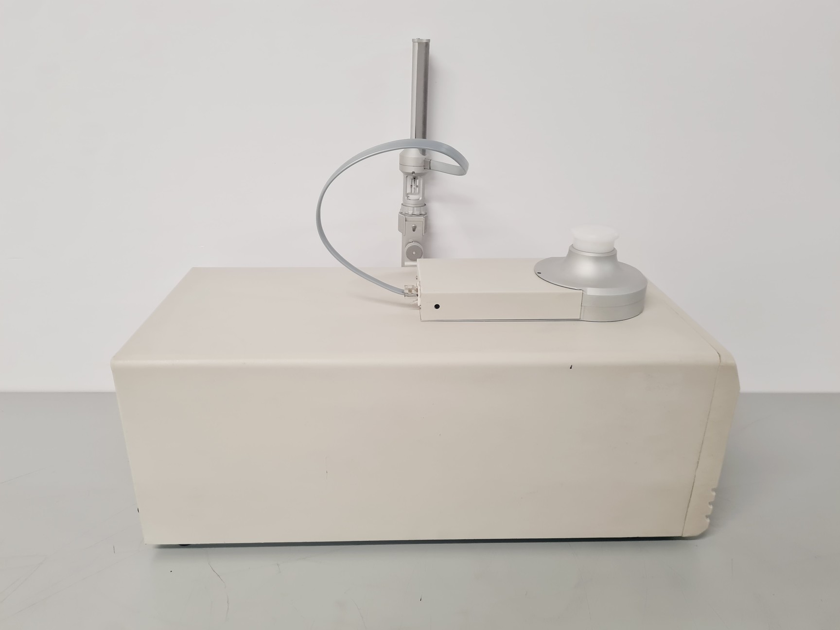 Image of MicroCal VP-ITC MicroCalorimeter with MicroCal Pressure Perturbation & Software