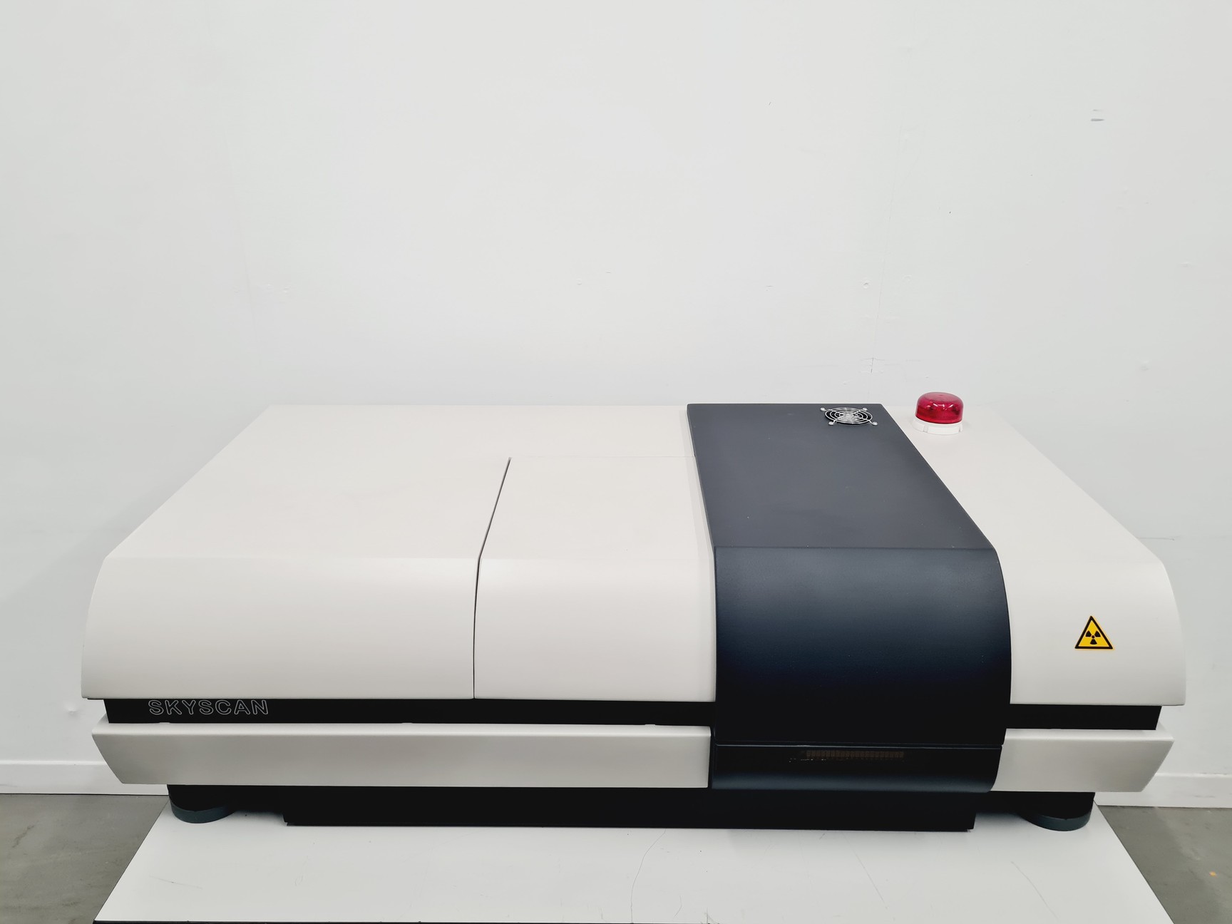 Image of Bruker SkyScan 1172 Micro-CT Scanner with PC, Software and Accessories Lab