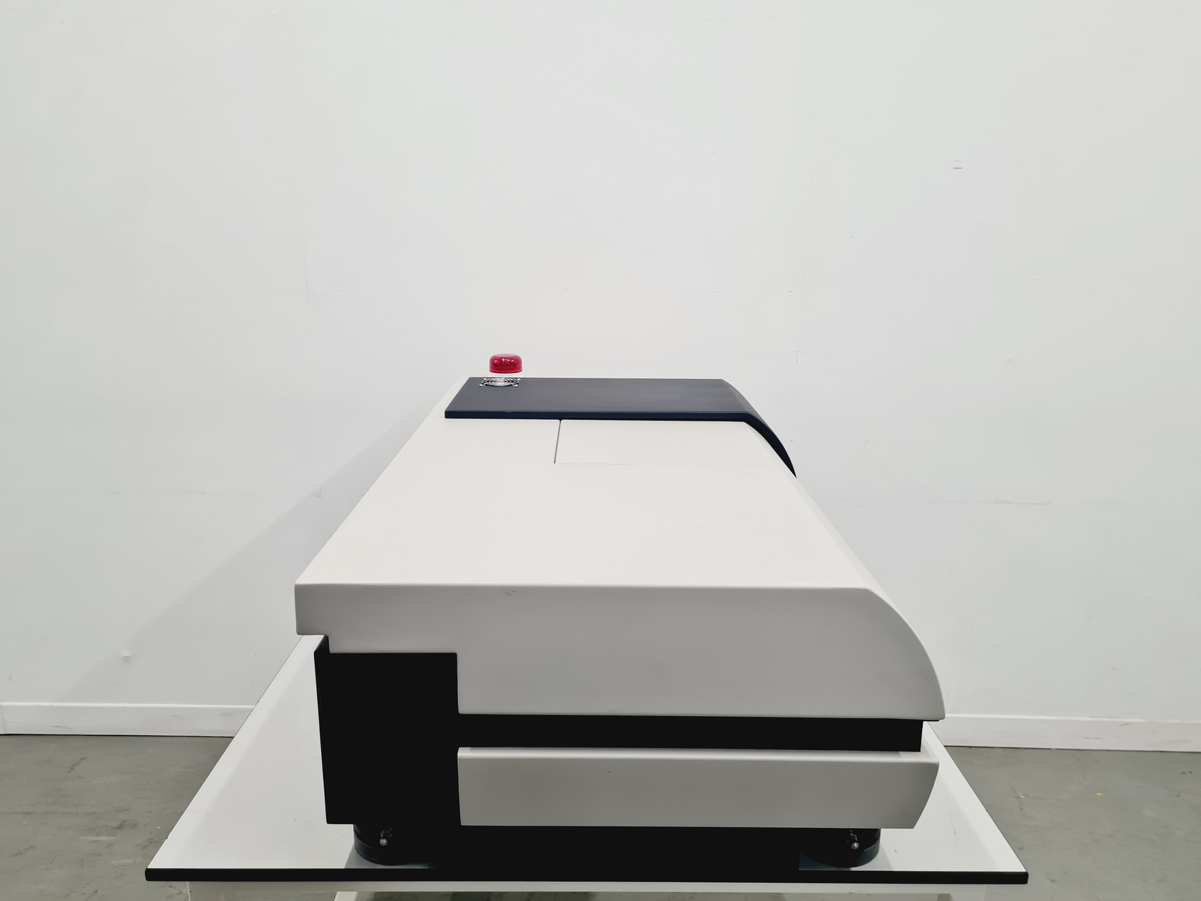 Image of Bruker SkyScan 1172 Micro-CT Scanner with PC, Software and Accessories Lab