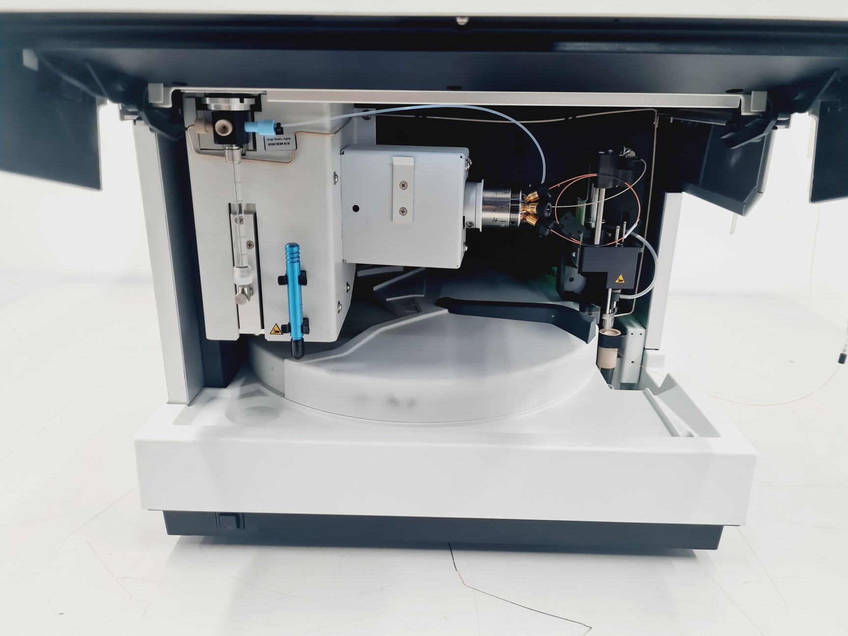Image of Dionex Ultimate 3000 HPLC System with RSLCnano System & RS Autosampler