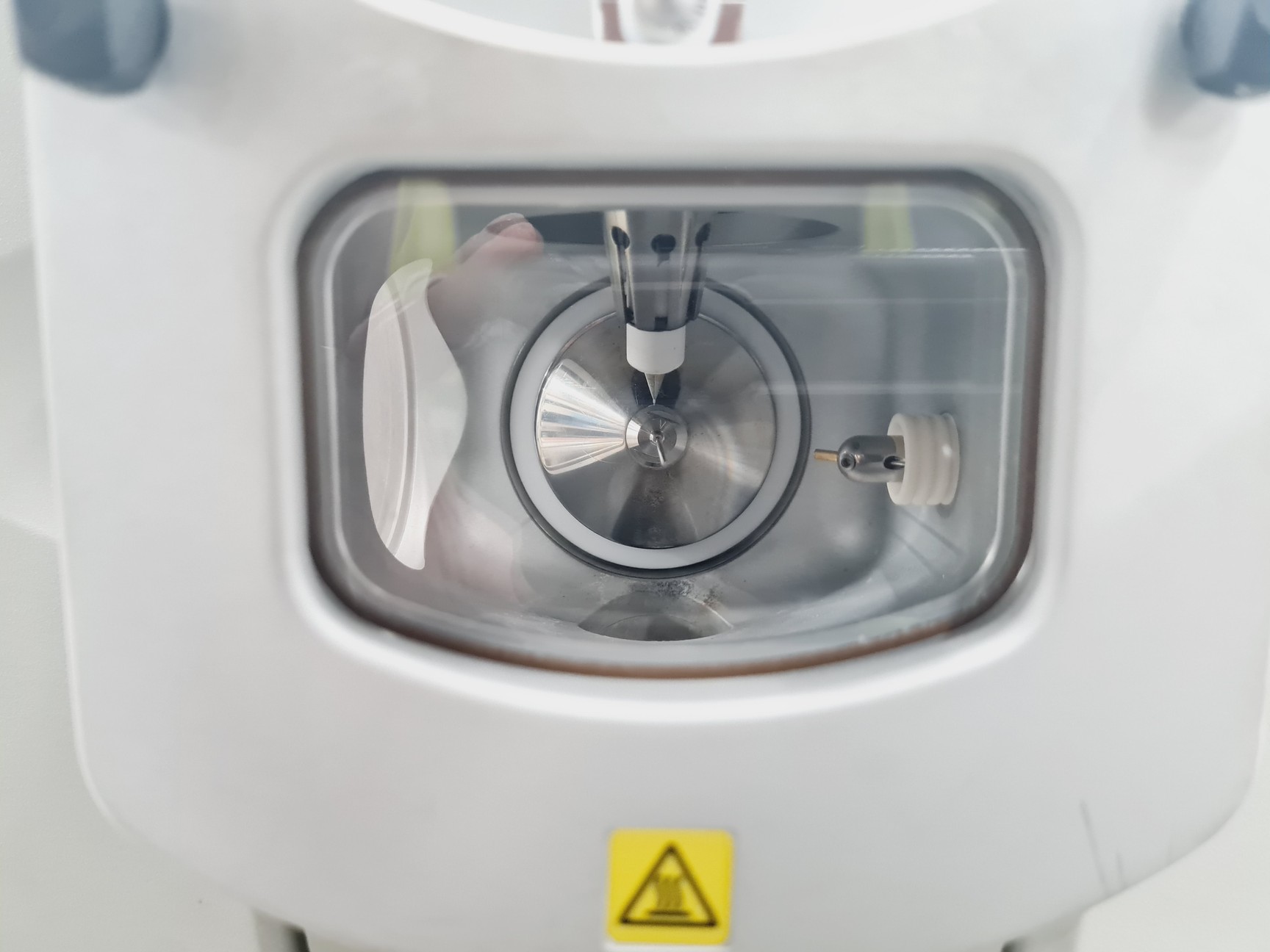 Image of Thermo Scientific LTQ-Velos-ETD with LTQ Orbitrap Velos Mass Spectrometer