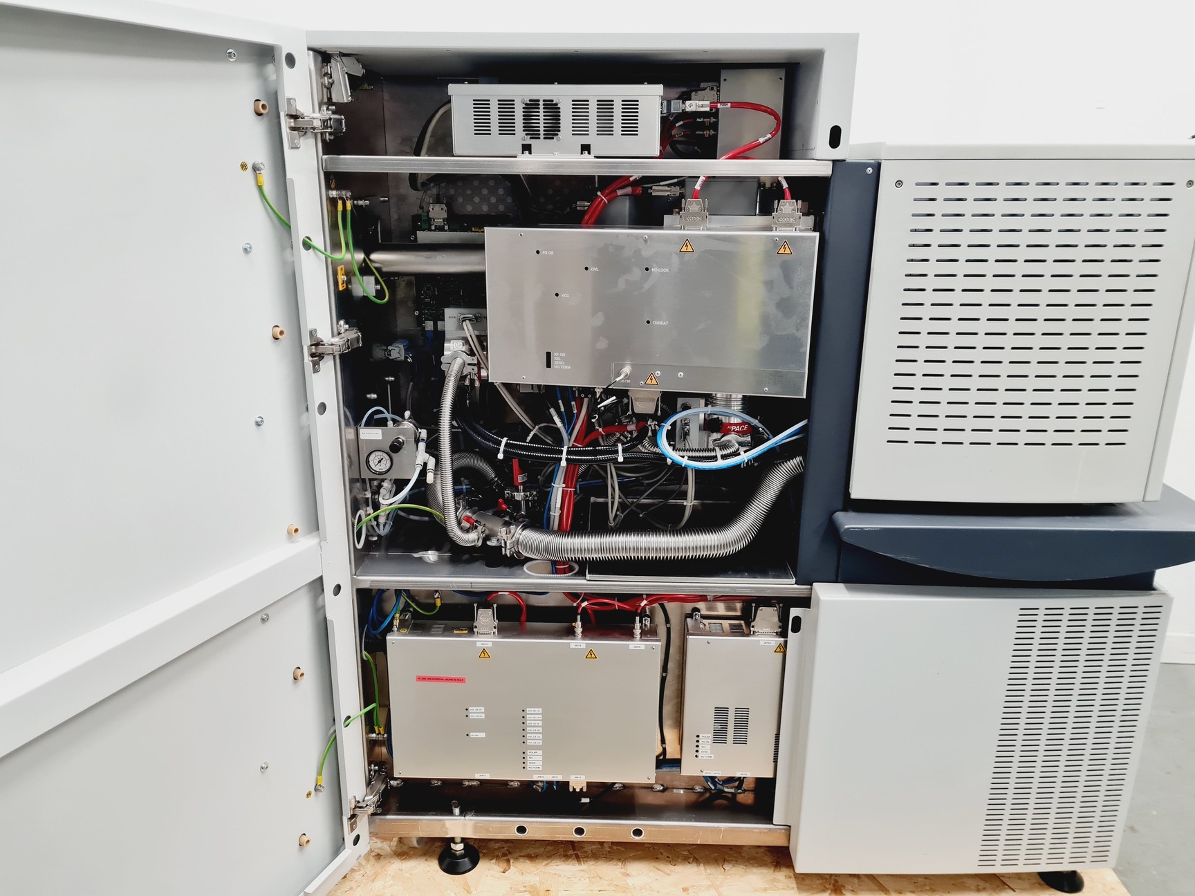 Image of Thermo Scientific LTQ-Velos-ETD with LTQ Orbitrap Velos Mass Spectrometer