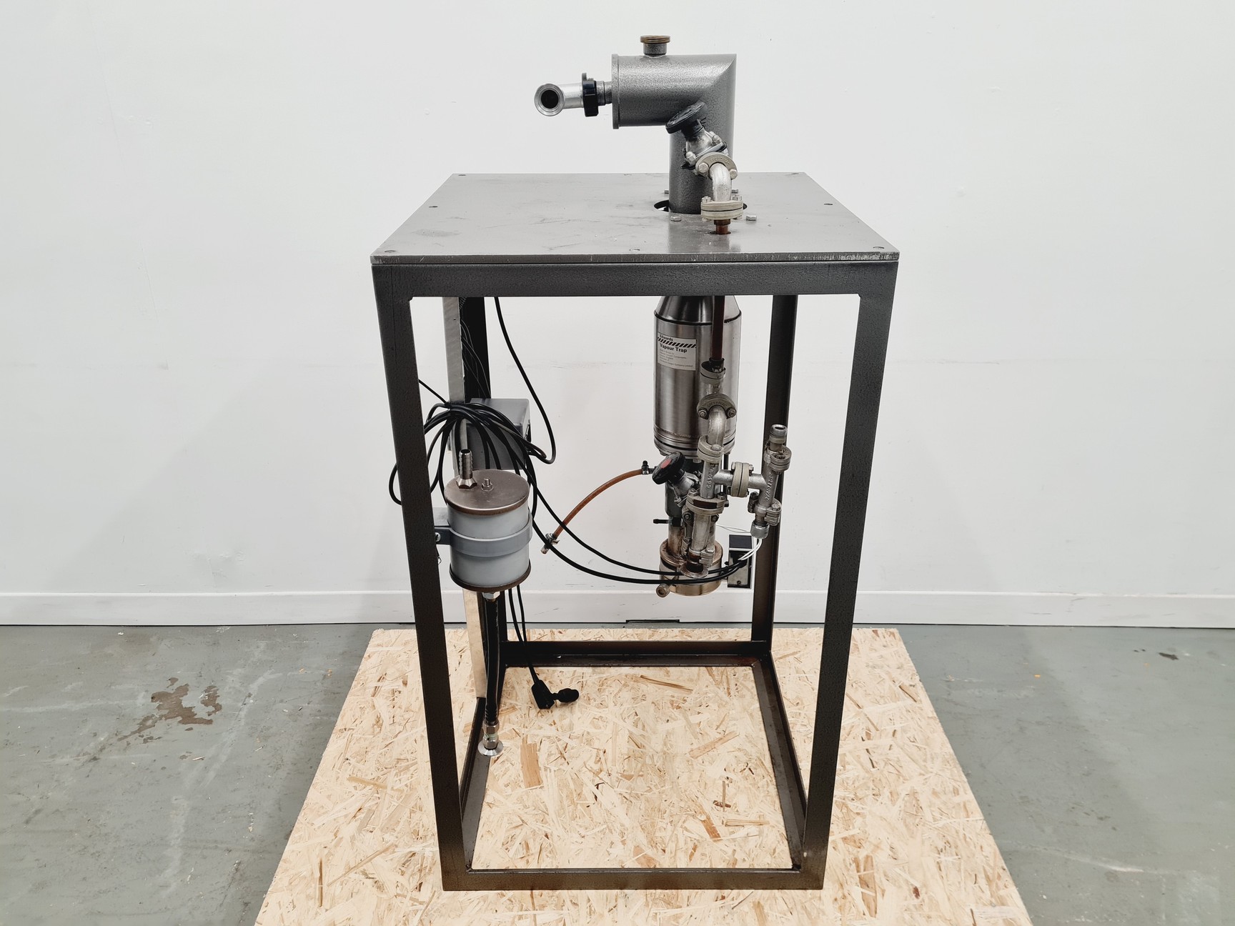 Diffusion Rig Edwards Speedivac Vapour Diffusion Pump EO2 Rig w/ Pressure Gauge