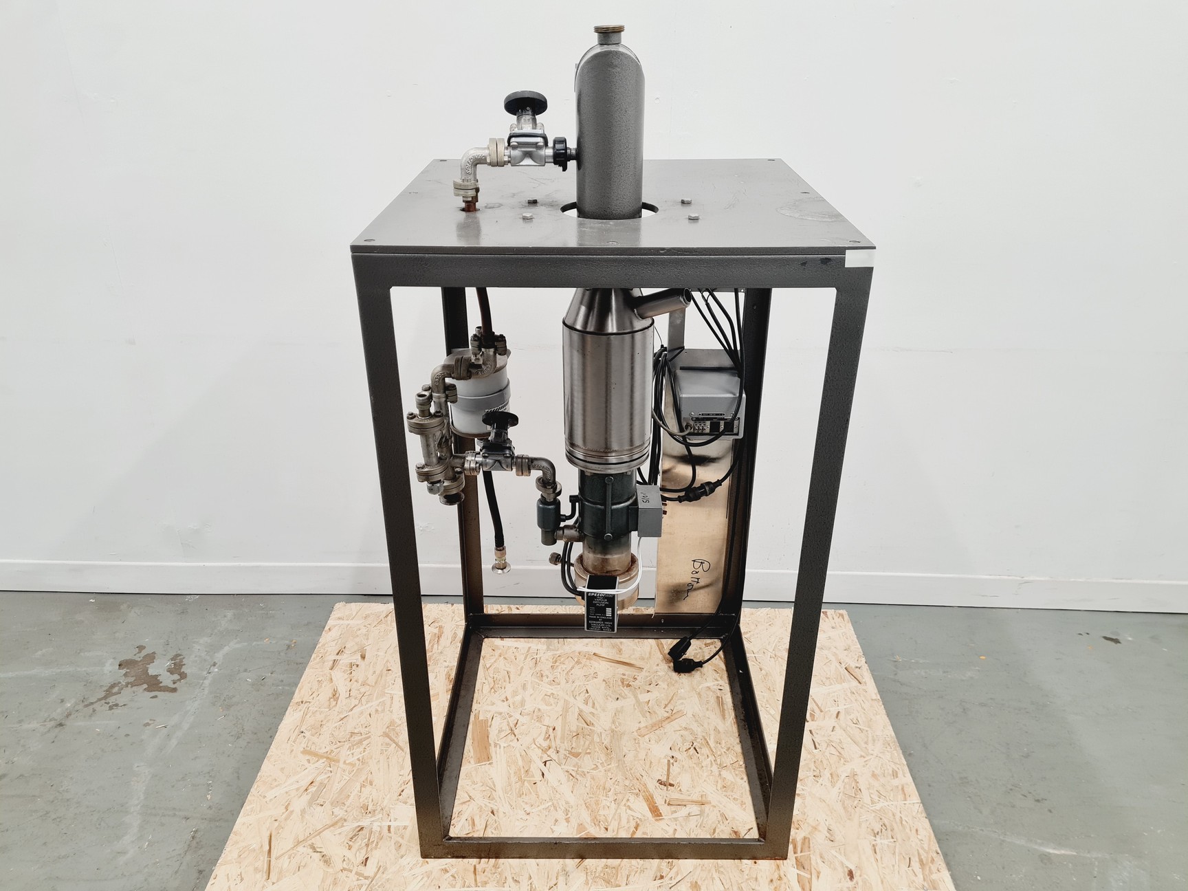 Diffusion Rigs Edwards Speedivac Vapour Diffusion Pump EO2 Rig w/ Pressure Gauge