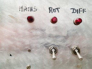 Thumbnail image of Edwards Speedivac Vapour Diffusion Pump EO2 Rig w/ Pressure Gauge 