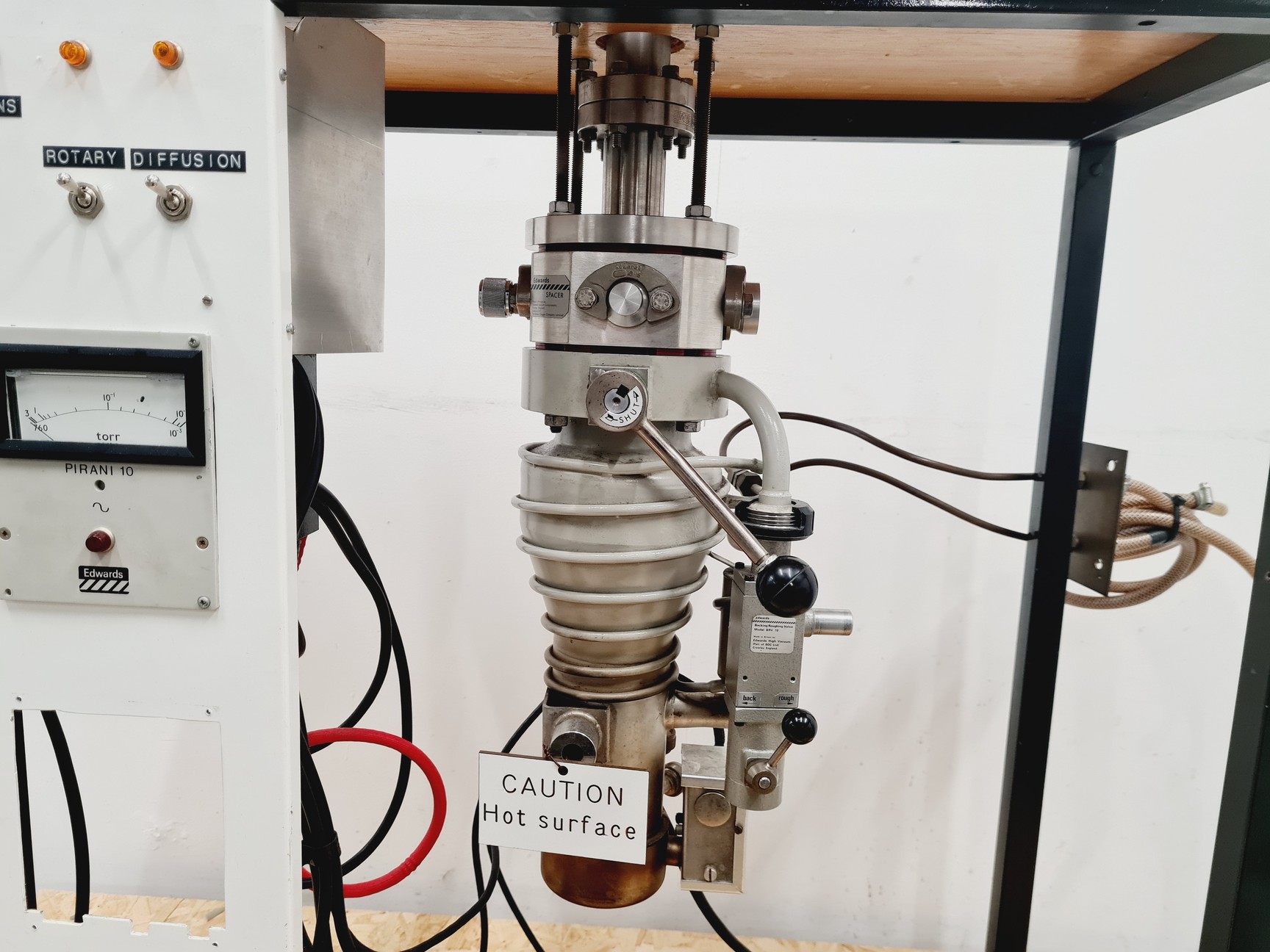 Image of Edwards Diffstak 160 Vapour Diffusion Pump Rig w/ Pressure Gauge