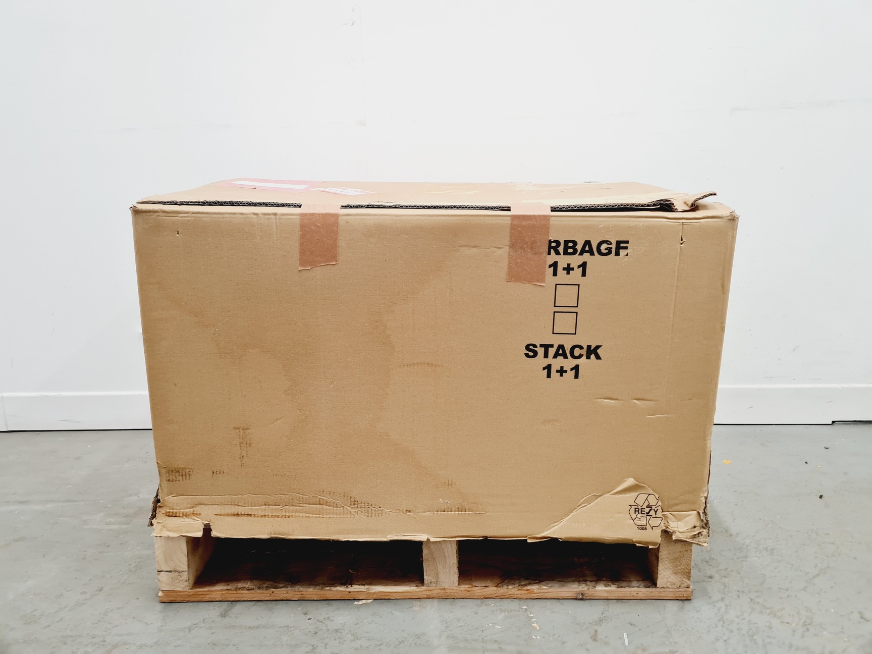Image of Sogevac Model SV65 BI FC Vacuum Pump 