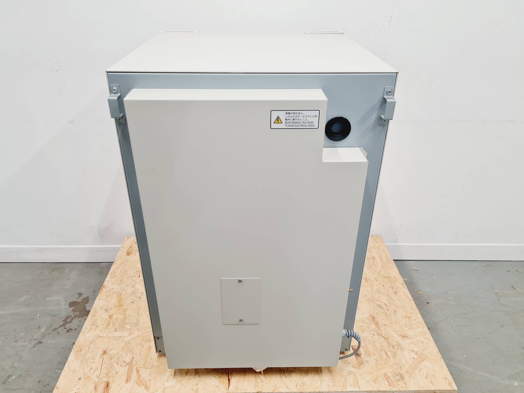 Image of Panasonic CO2 Incubator MCO-18AC-PE Lab