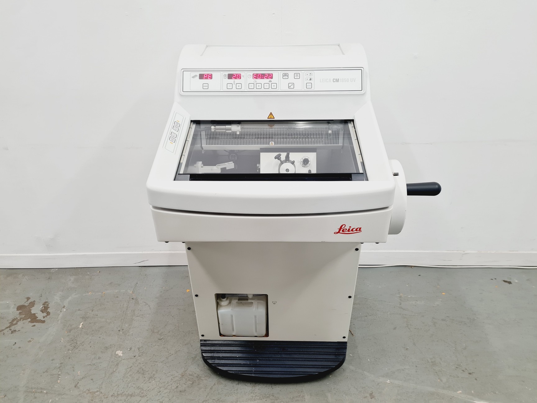 Image of Leica CM 1850 UV Cryostat