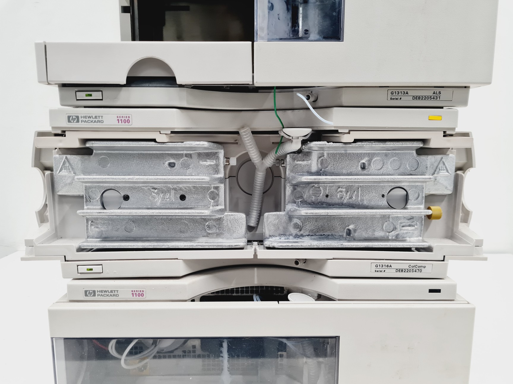 Image of Hewlett Packard Series 1100 HPLC System - FLD, Degasser, QuatPump, ALS, ColComp