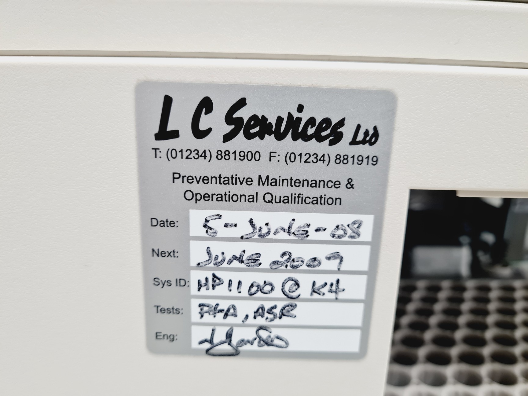 Image of Hewlett Packard Series 1100 HPLC System - FLD, Degasser, QuatPump, ALS, ColComp