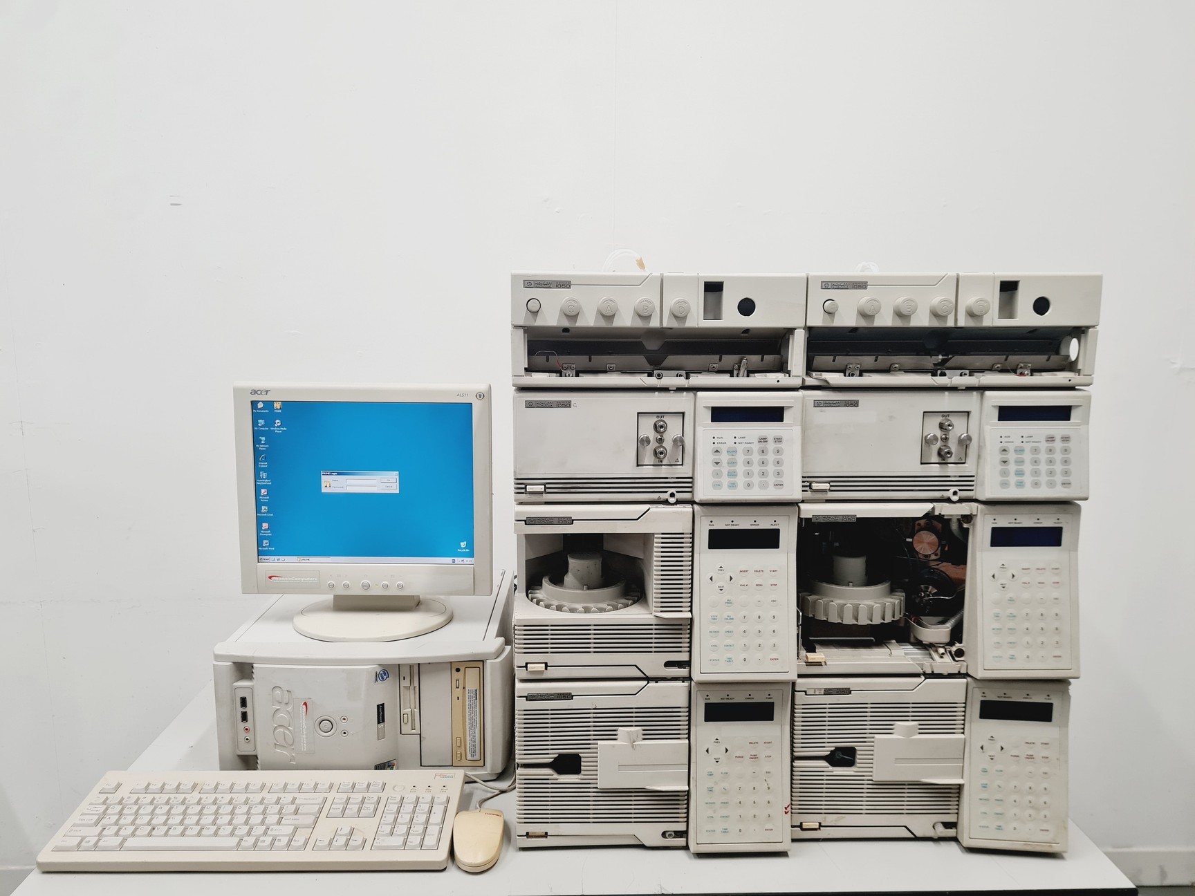 Image of 2 x Hewlett Packard 1050 Series HPLC System