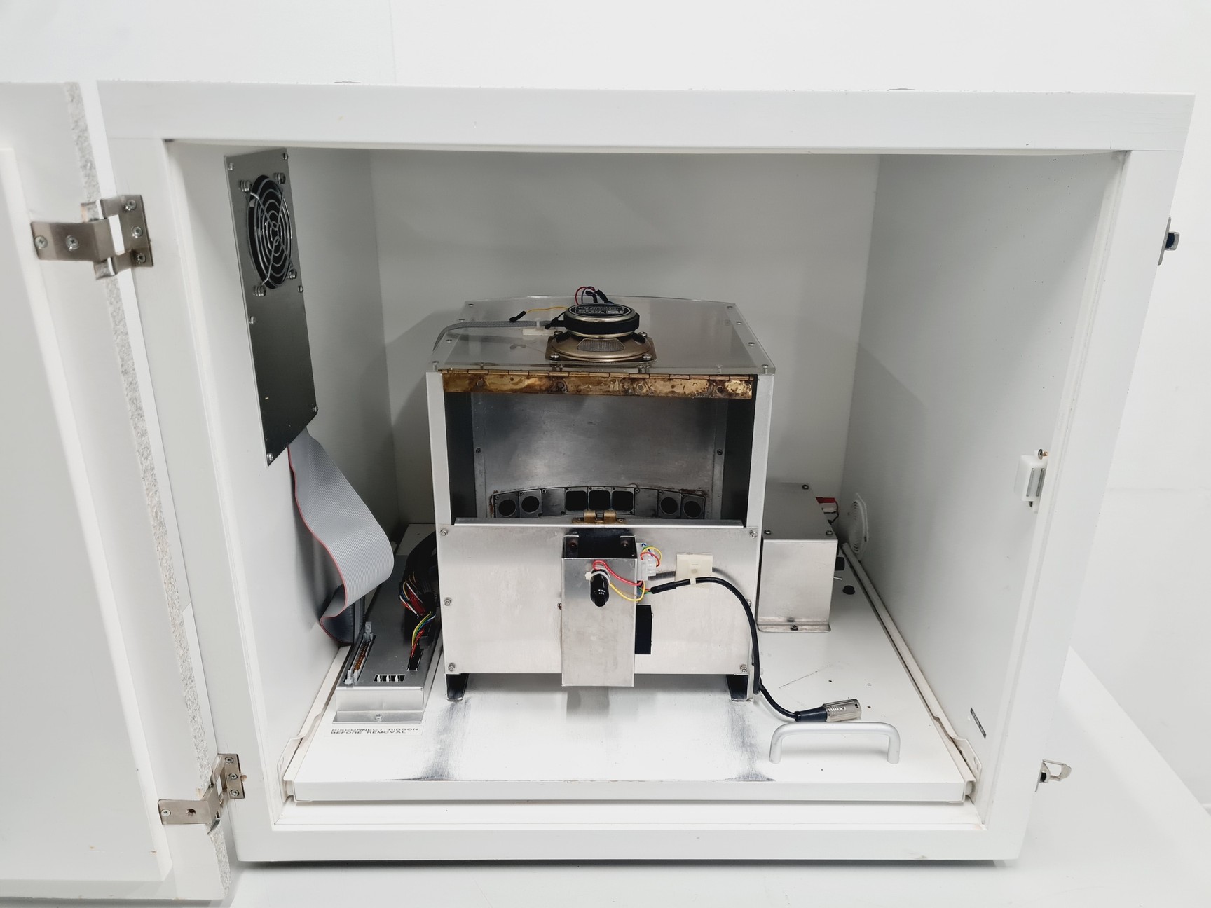 Image of 7 x Nine Hole Nose Poke Feeder Arrays (Mixed Brands) 