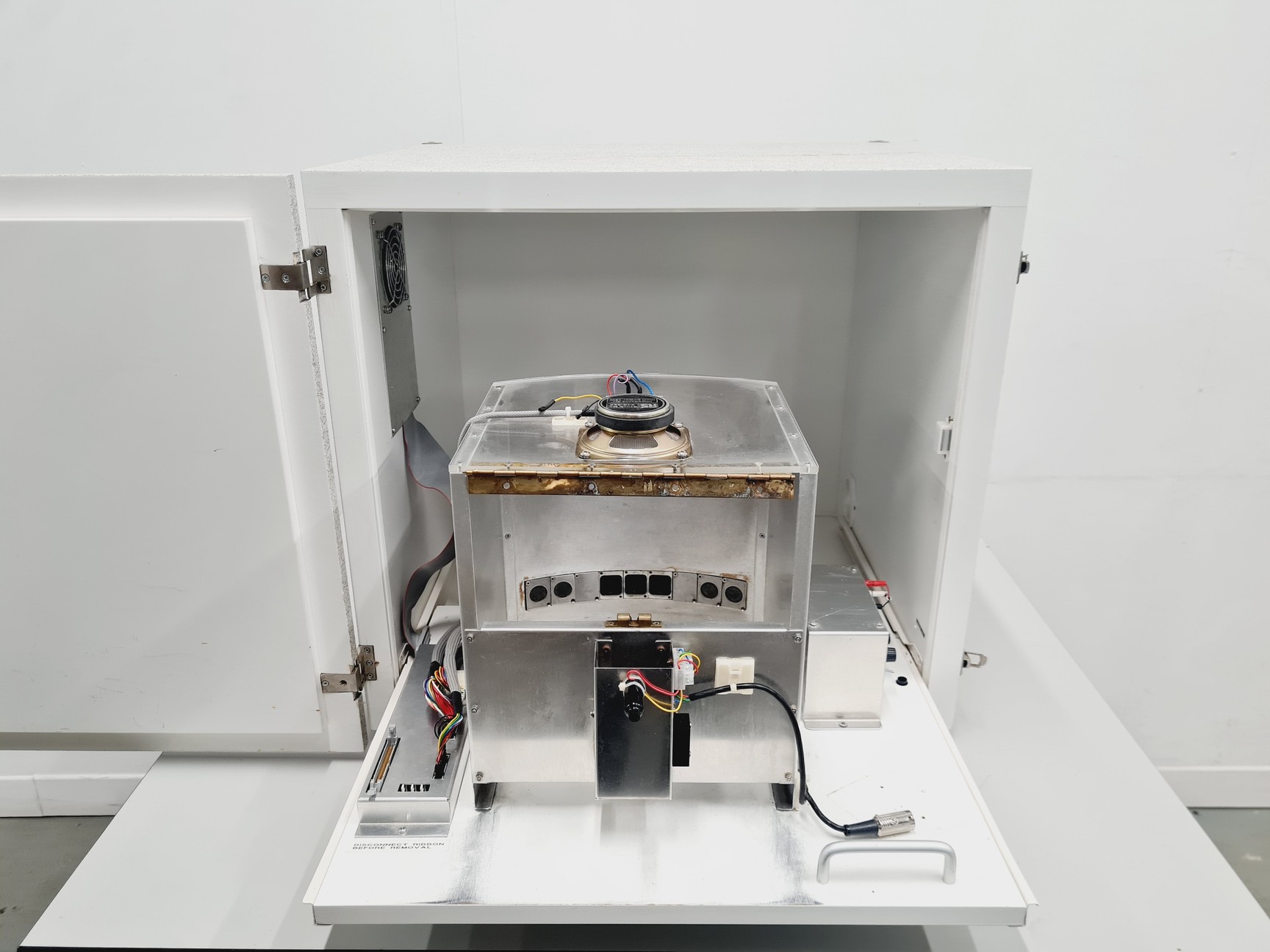 Image of 7 x Nine Hole Nose Poke Feeder Arrays (Mixed Brands) 