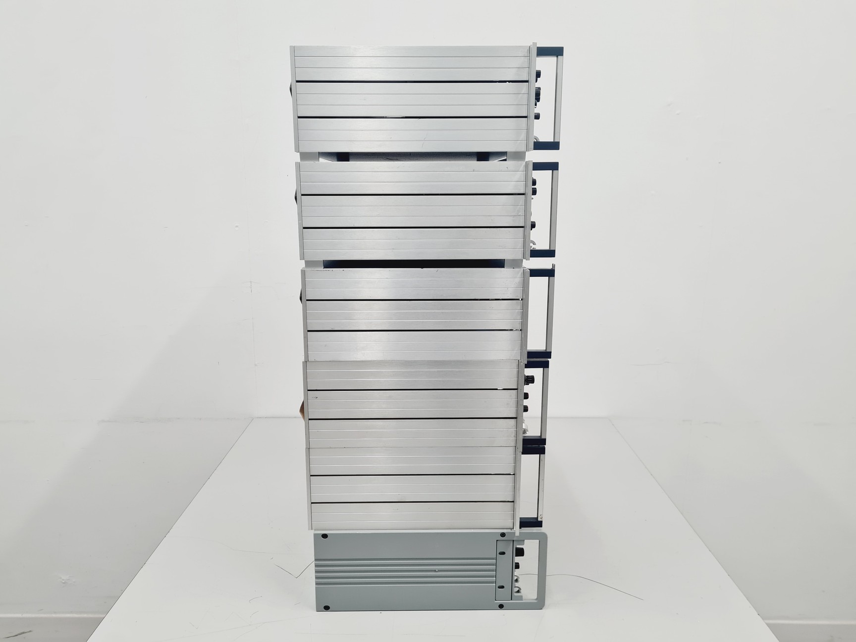 Image of 6 x Digitimer Neurolog System With 35 Modules 