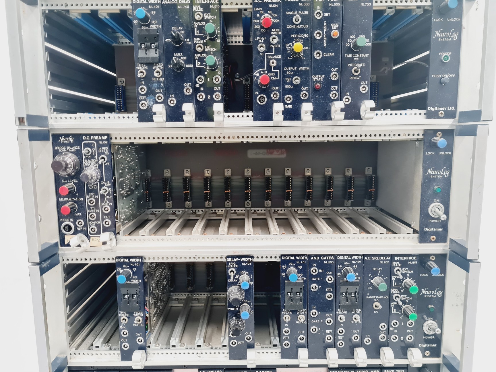 Image of 6 x Digitimer Neurolog System With 35 Modules 
