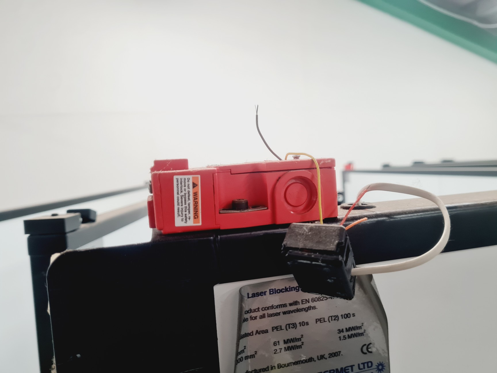 Image of 16 × Large Lasermet Heavy Duty Laser Blocking Screen