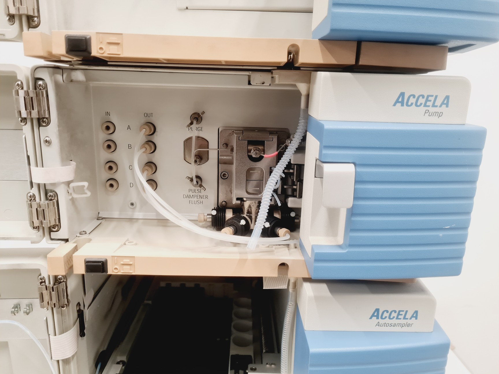 Image of Thermo Fisher Accela HPLC System With Autosampler, Pump and PDA Detector 