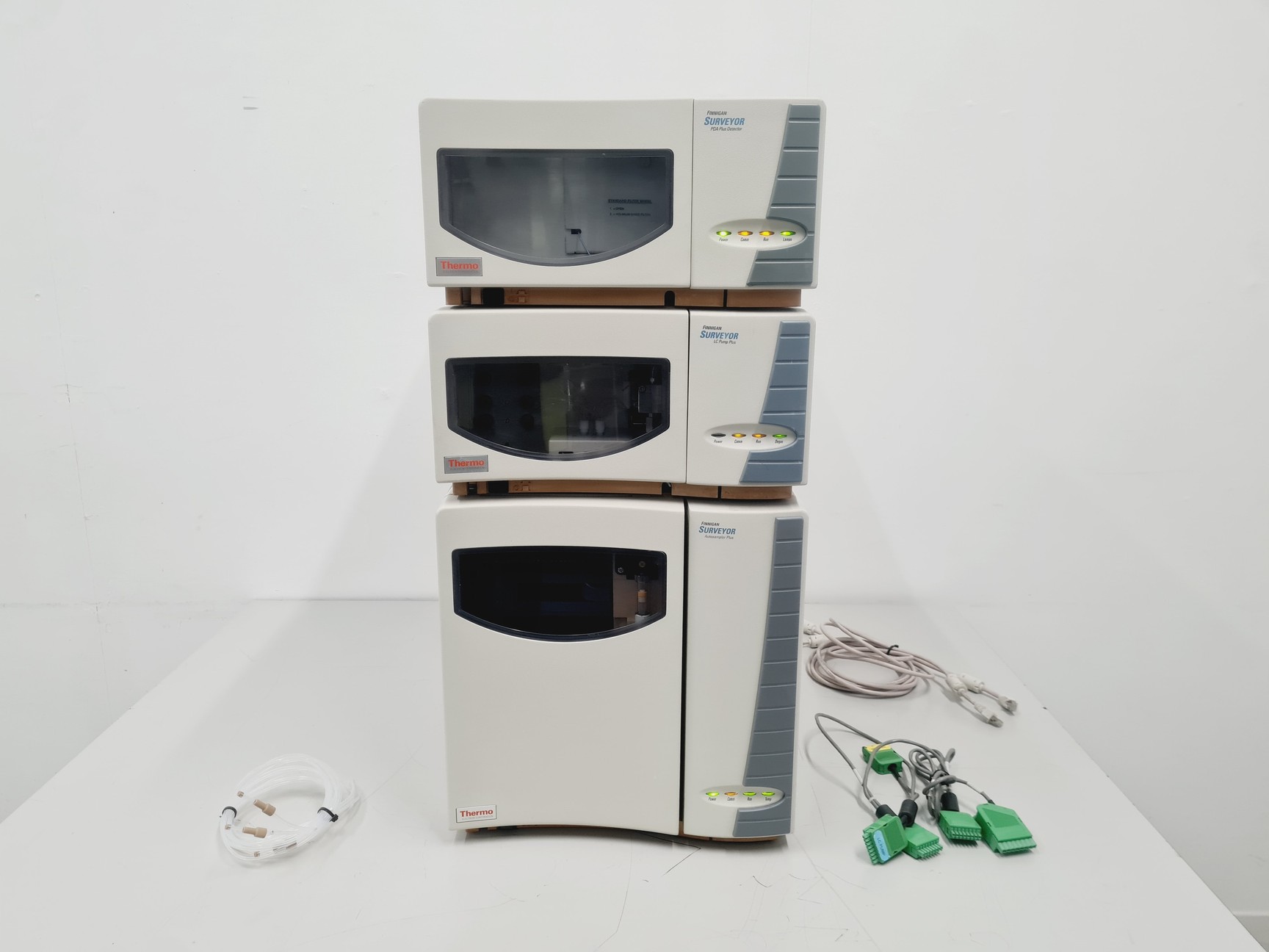 Image of Thermo Finnigan Surveyor HPLC System With PDA Detector, LC Pump & Autosampler