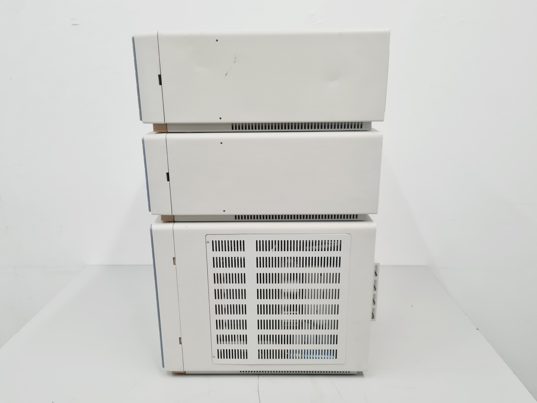 Image of Thermo Finnigan Surveyor HPLC System With PDA Detector, LC Pump & Autosampler
