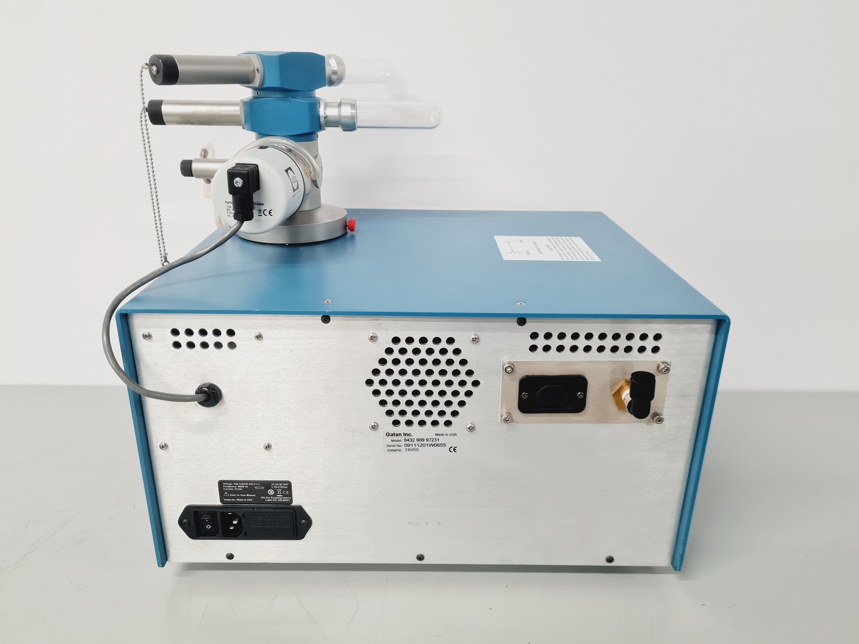 Image of Gatan Turbo Pumping Station Model 655