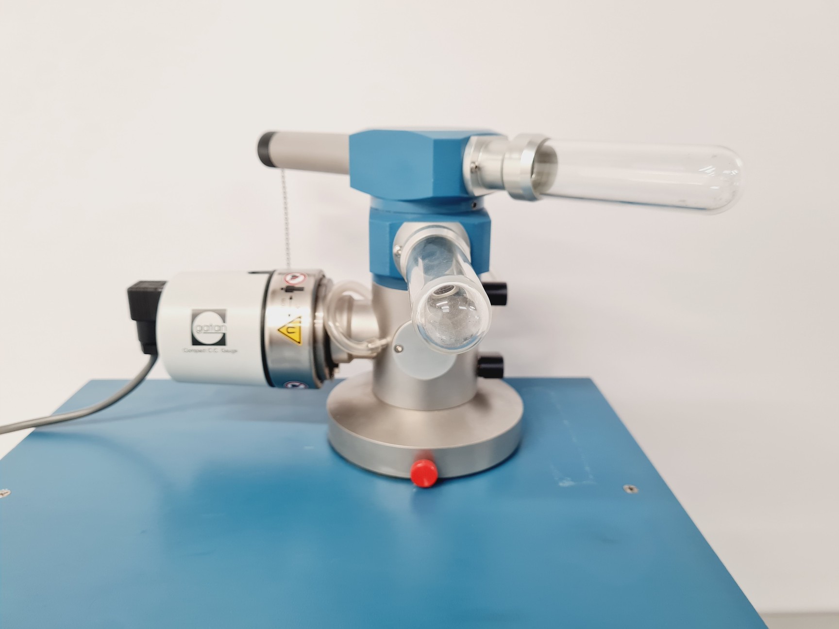 Image of Gatan Turbo Pumping Station Model 655