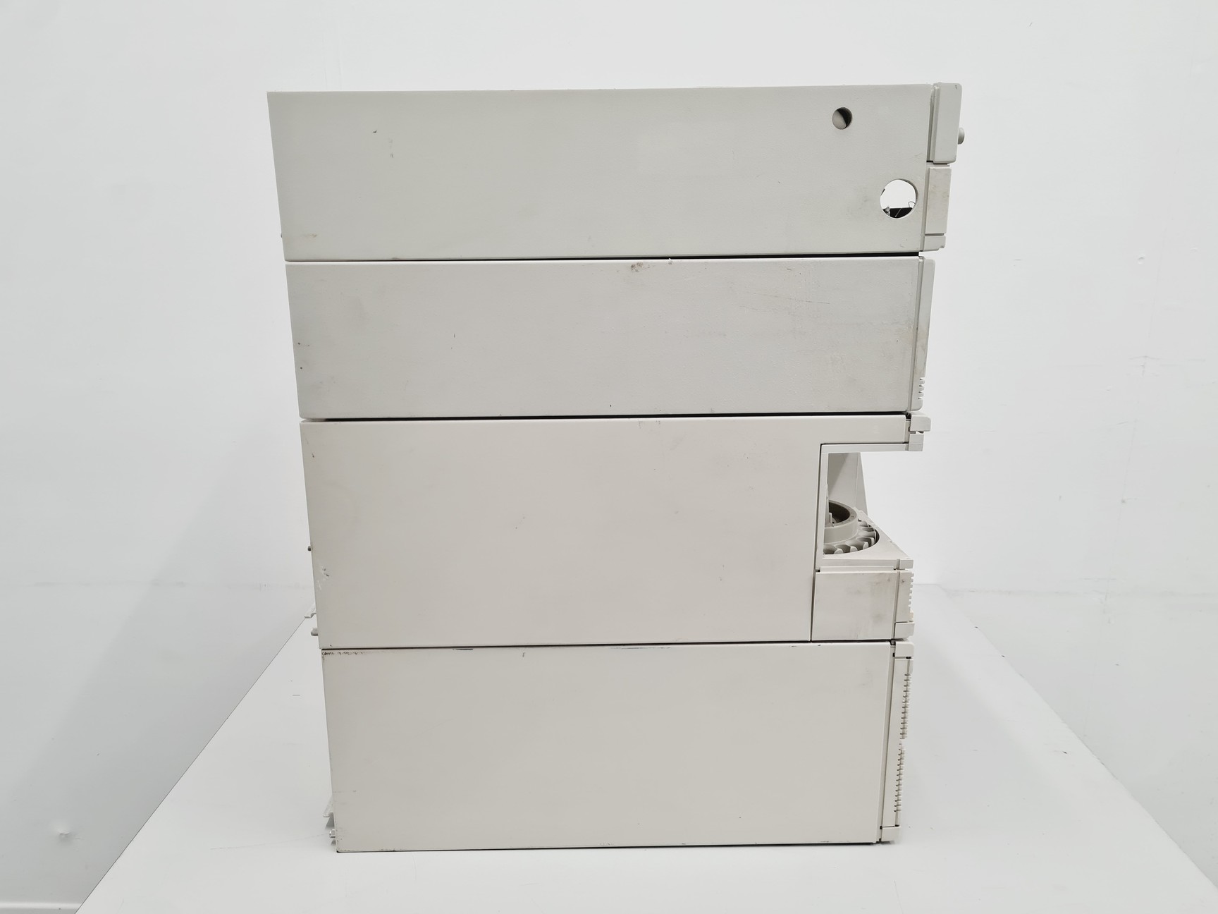 Image of Hewlett Packard 1050 Series HPLC System with VW Detector, Pump, Autosampler S/R