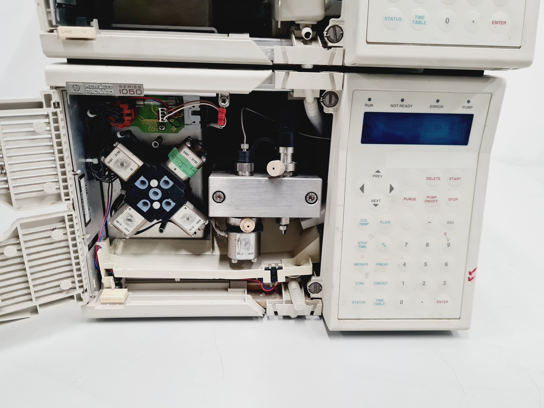 Image of Hewlett Packard 1050 Series HPLC System with VW Detector, Pump, Autosampler S/R