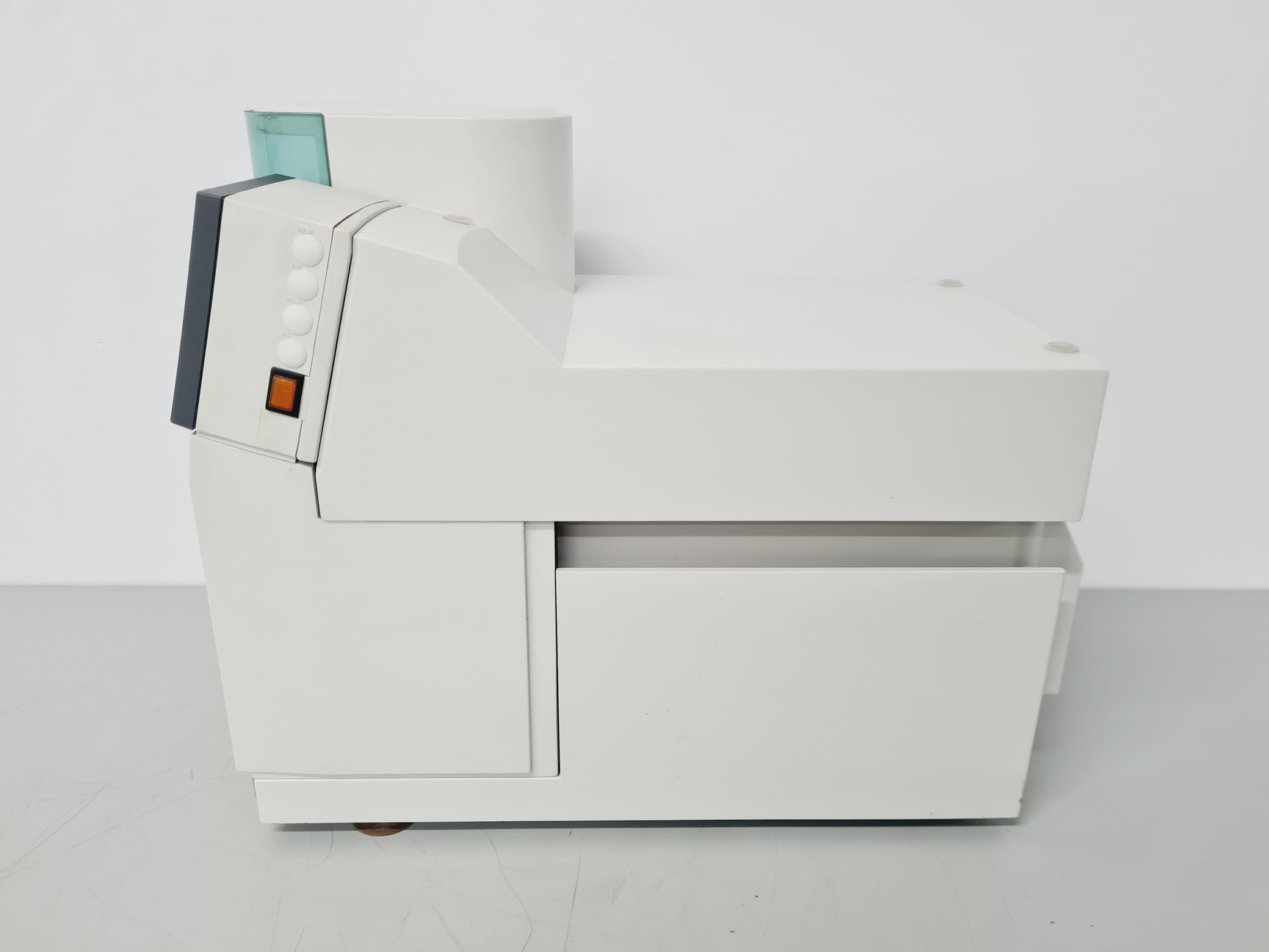 Image of Buchi Vac Mo. V-511 Rotavapor Vacuum Pump Lab