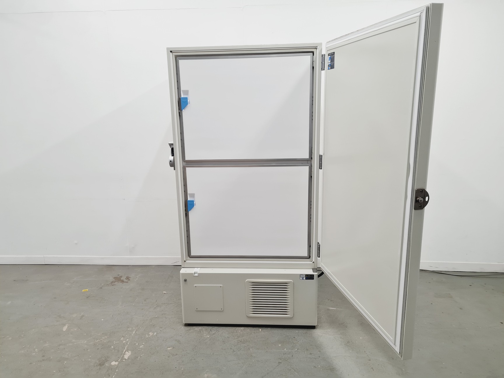 Image of Sanyo VIP Series MDF-U73V -80˚c Ultra Low Temperature (ULT) Freezer