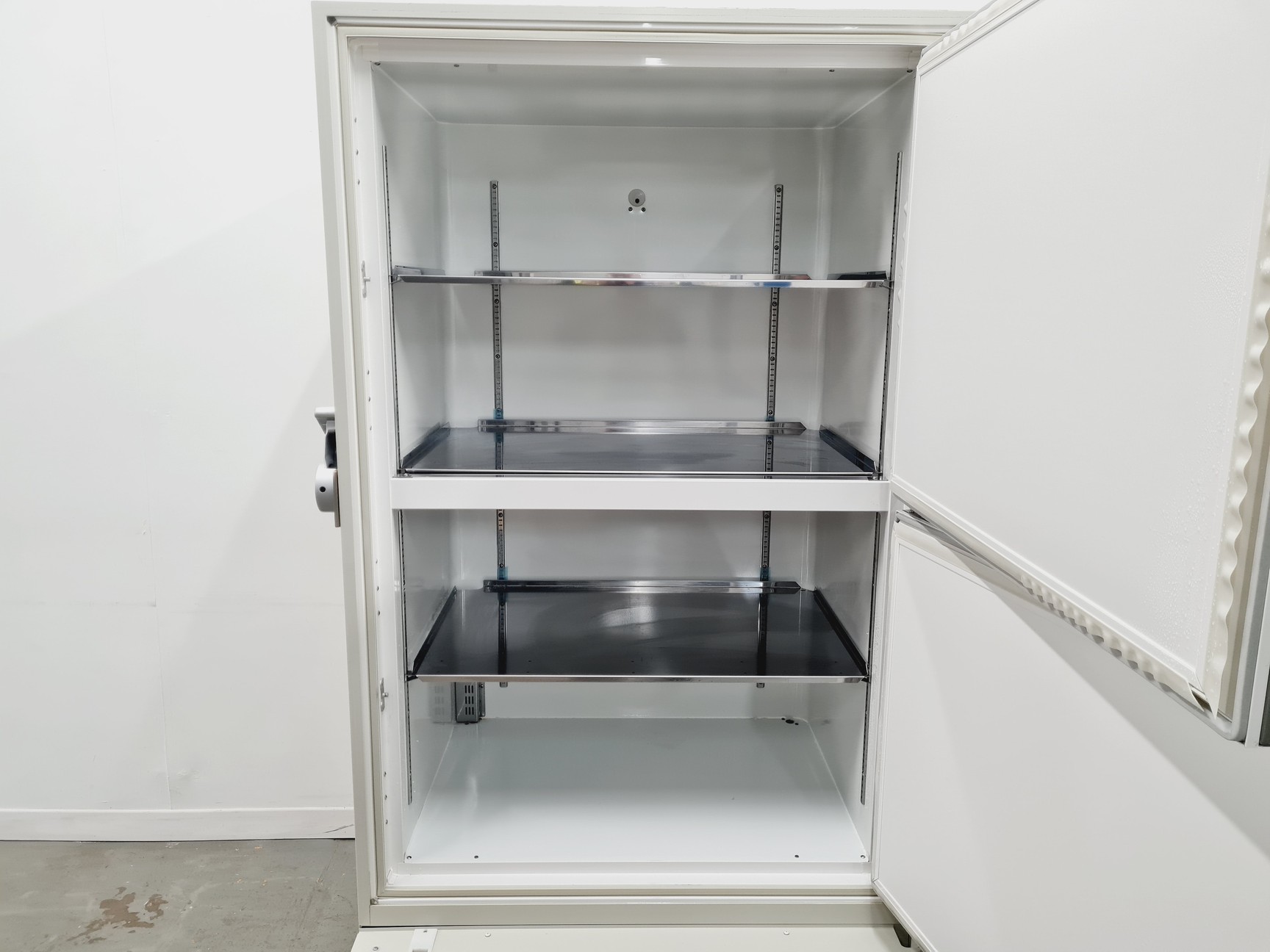 Image of Sanyo VIP Series MDF-U73V -80˚c Ultra Low Temperature (ULT) Freezer