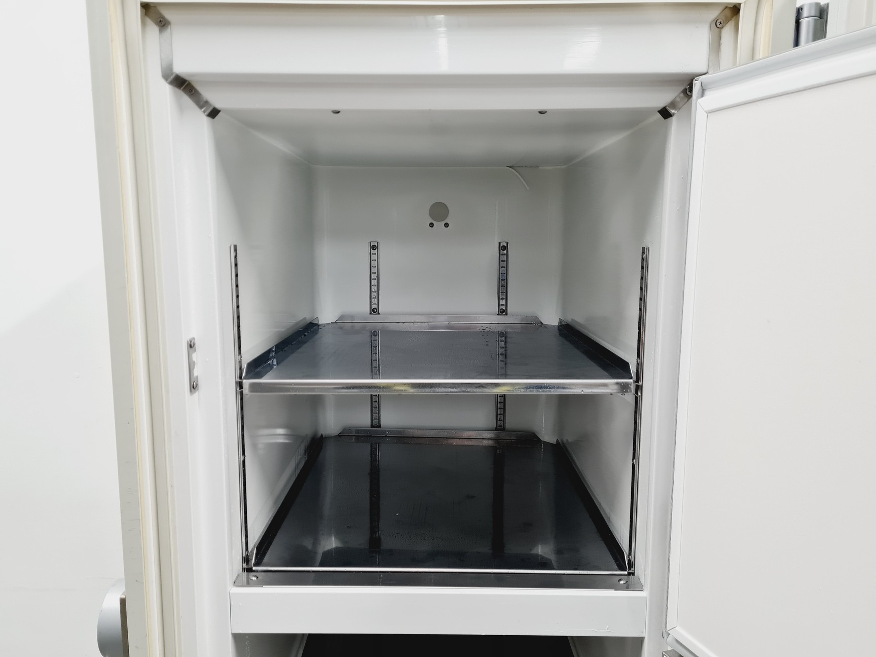 Image of Sanyo MDF-U32V Ultra Low Temperature Freezer
