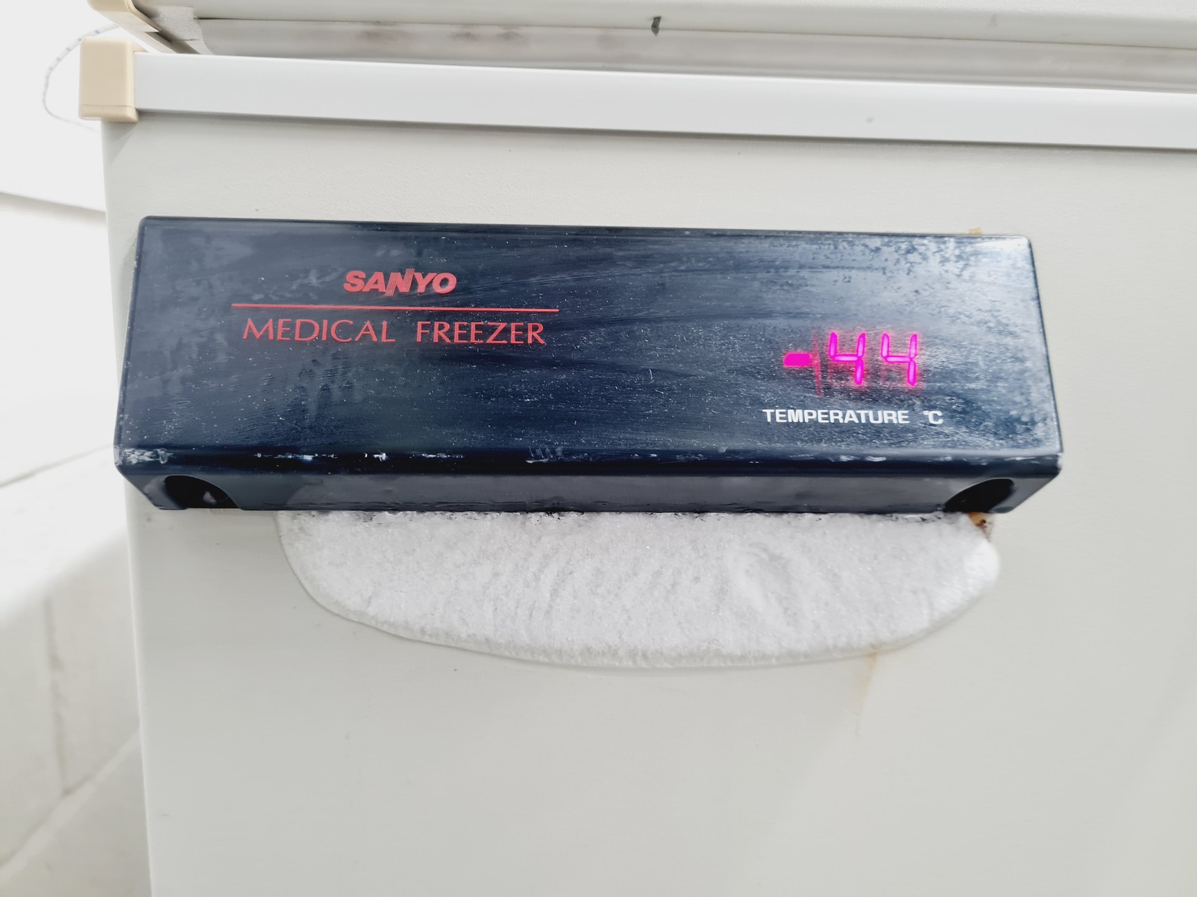 Image of Sanyo MDF-435 Medical Ultra-Low Chest Freezer -45ºc Lab