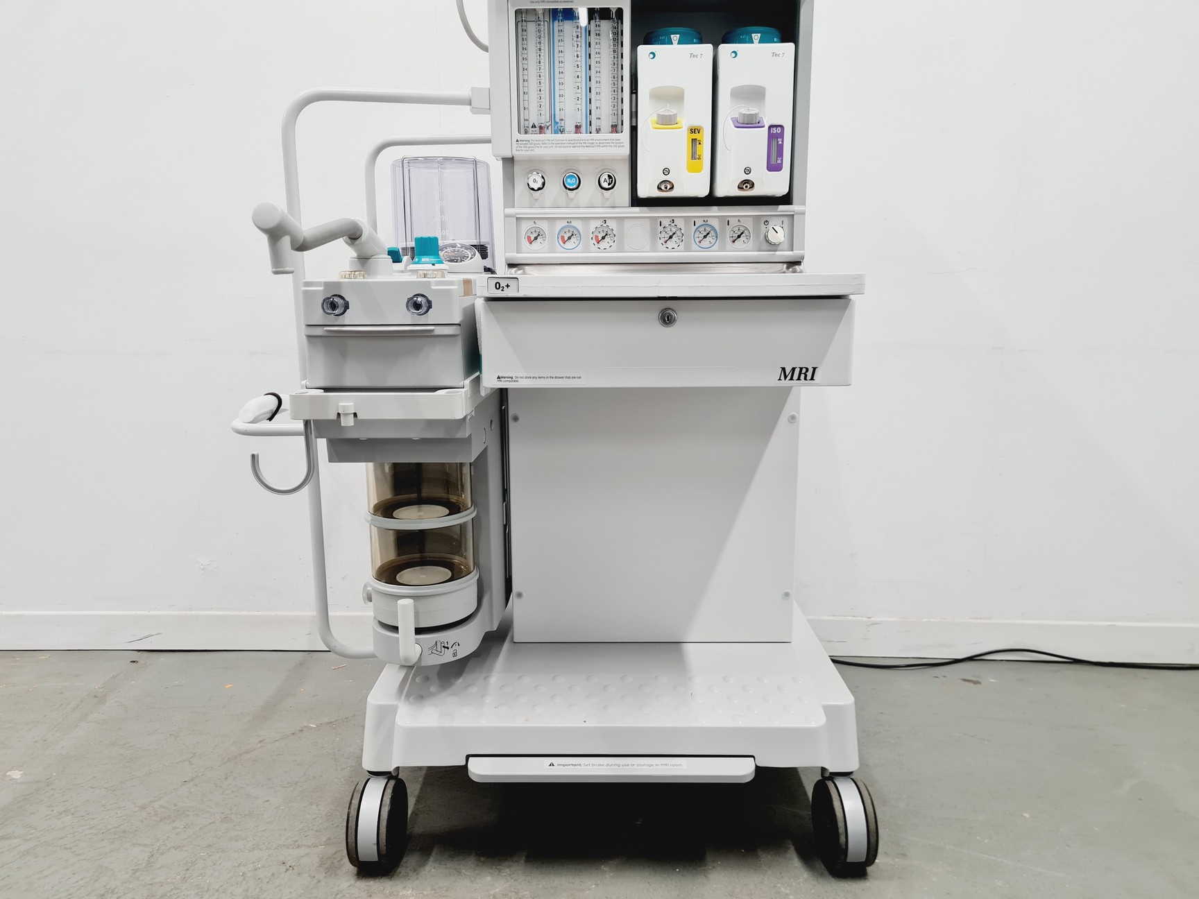 Image of Datex-Ohmeda Aestiva/5 MRI Anaesthetic Machine Lab