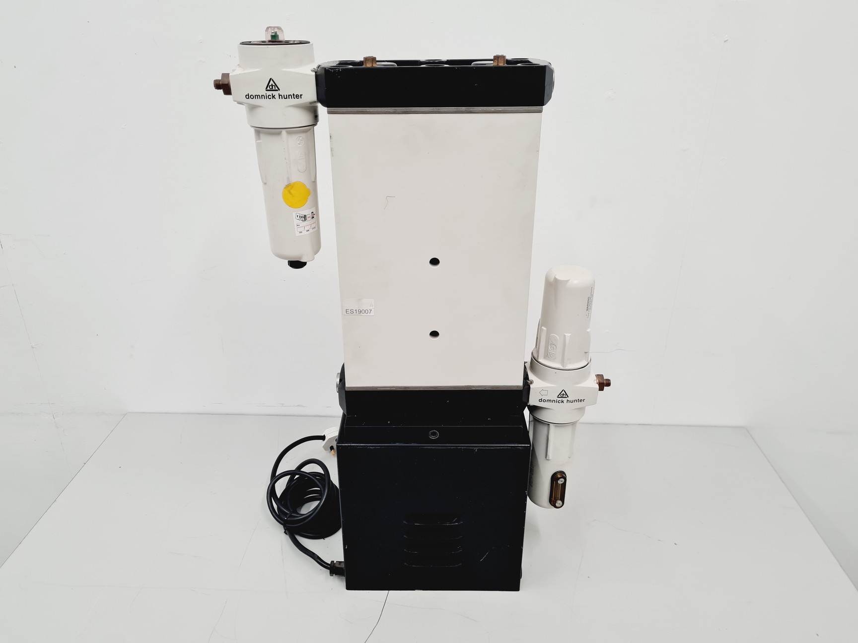 Image of Domnick Hunter C02RP850 CO2 Free Air Generator