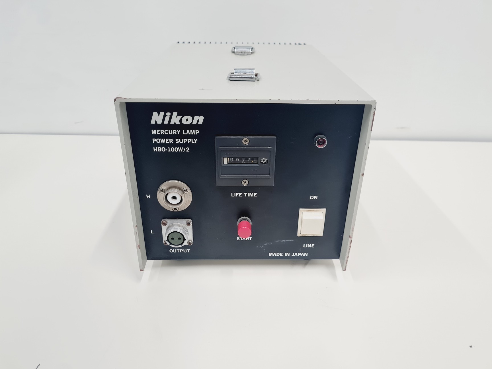 Image of Nikon Diaphot Inverted Microscope w/ 1 x Objective & Lamp PSU HBO-100W/2