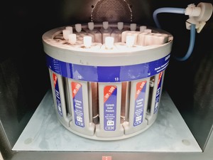 Thumbnail image of CEM MARS 5 Microwave Accelerated Reaction System