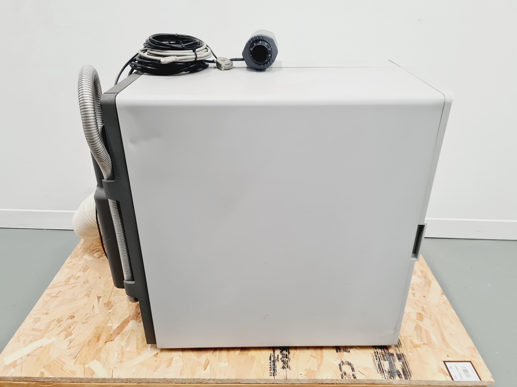 Image of BioRad MRAG2 Radiance Confocal Laser System Lab
