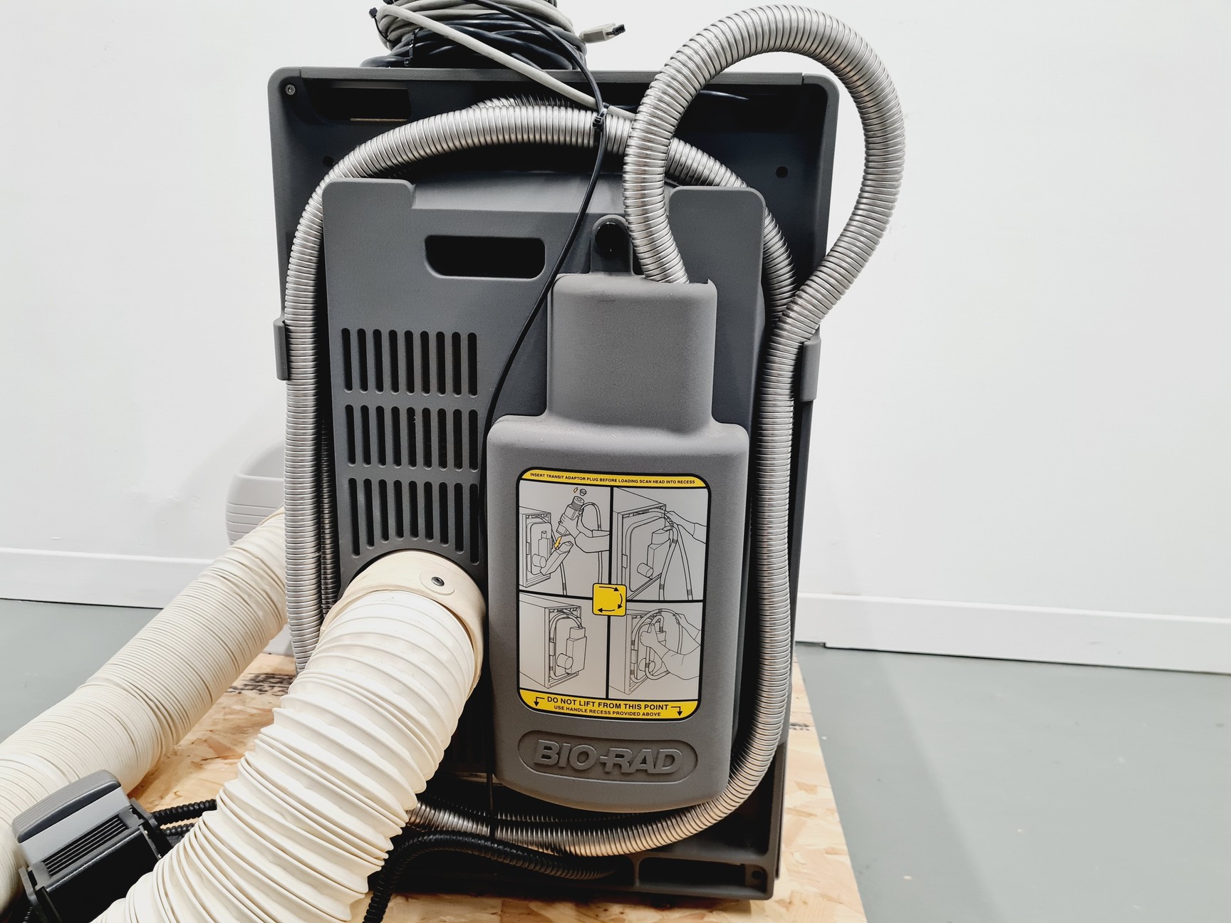 Image of BioRad MRAG2 Radiance Confocal Laser System Lab