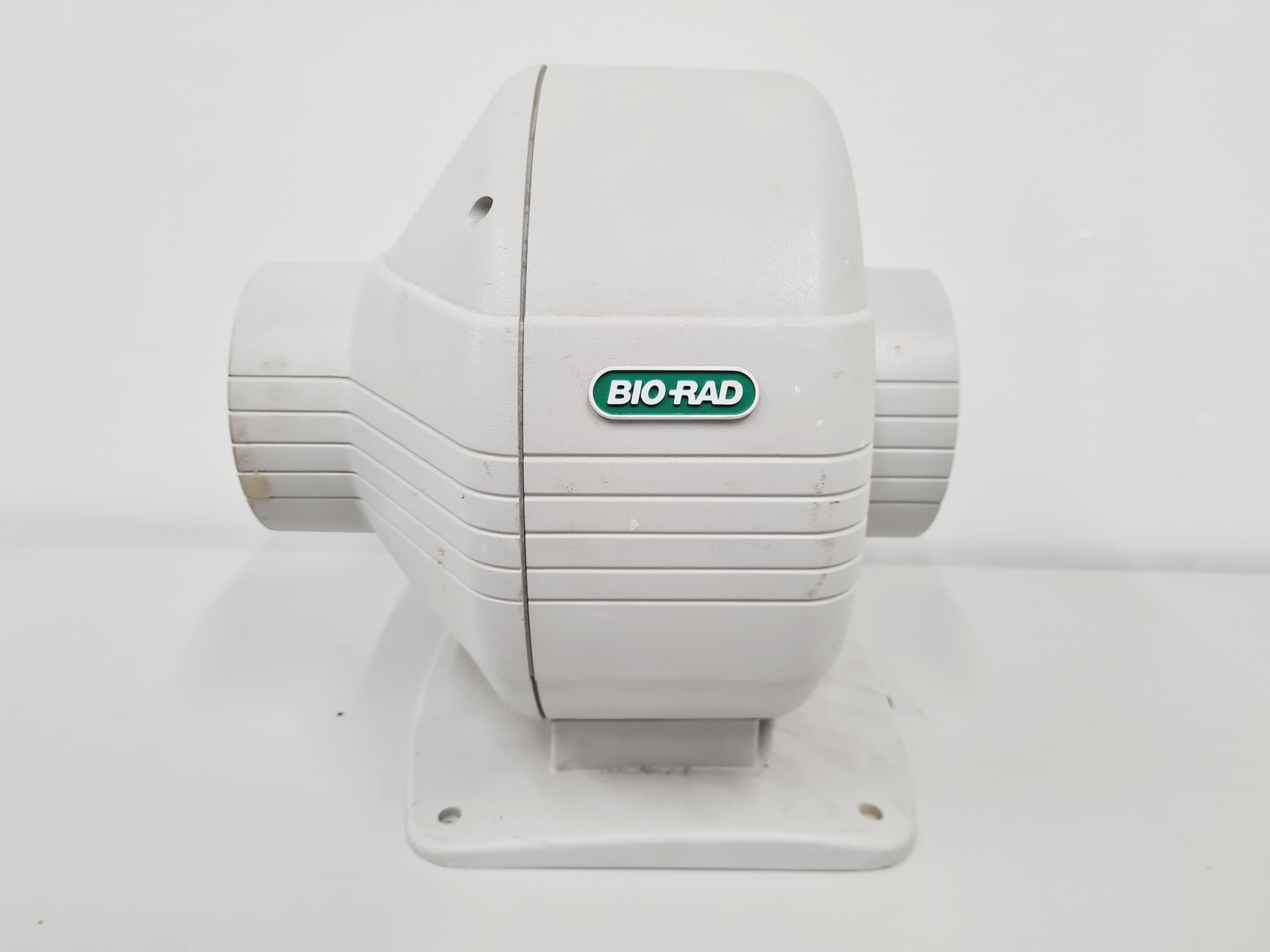 Image of BioRad MRAG2 Radiance Confocal Laser System Lab