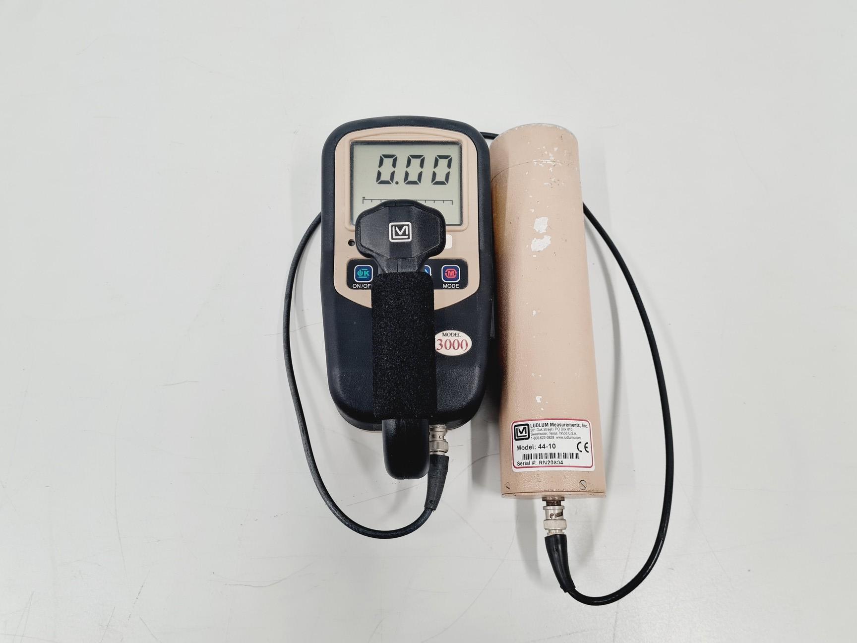 Image of Ludlum Model 3000 Digital Survey Meter Lab