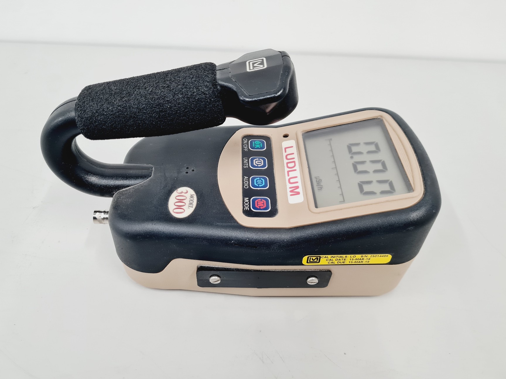 Ludlum Model 3000 Digital Survey Meter Lab
