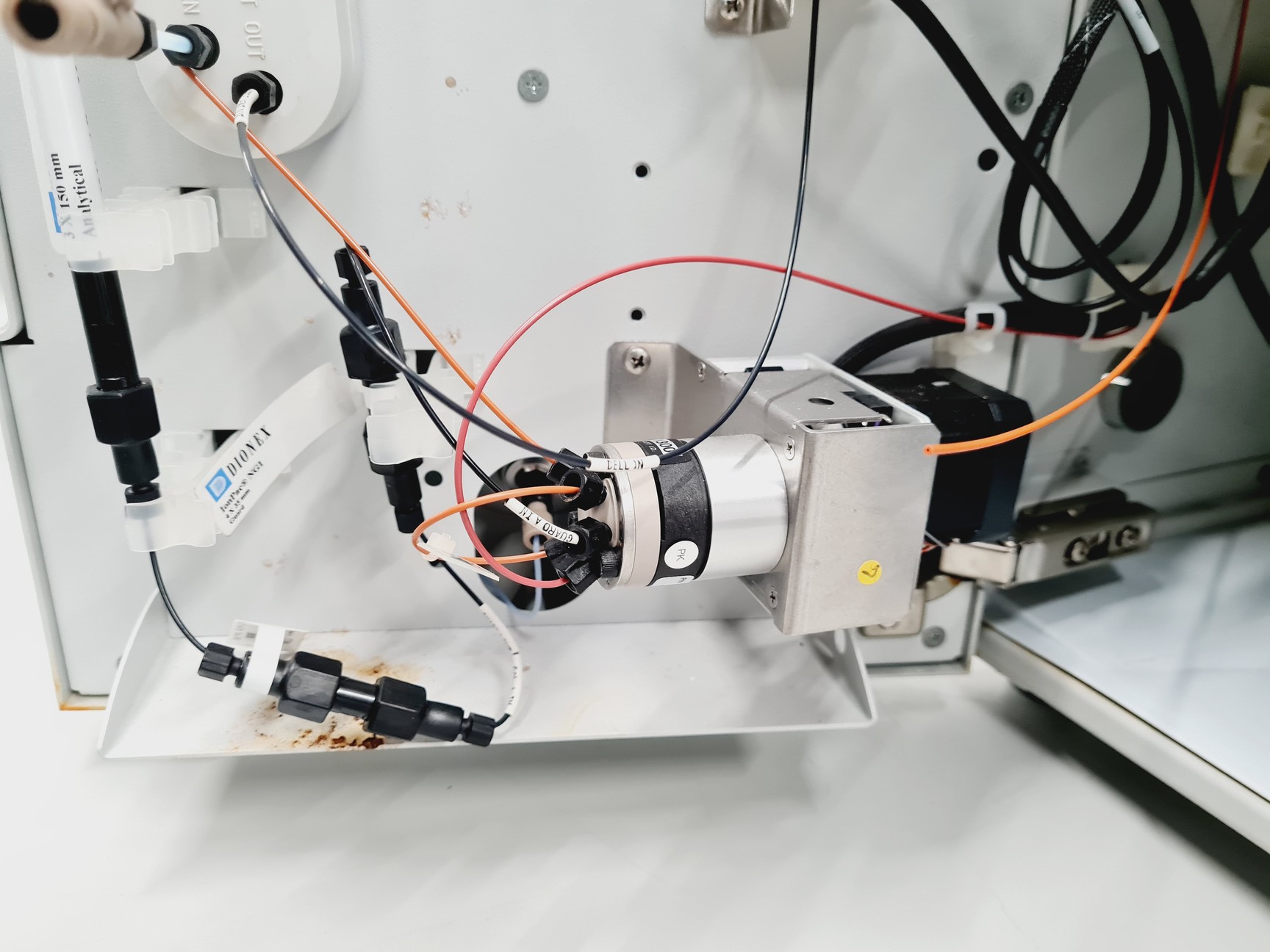 Image of Dionex DX-120 Ion Chromatograph 