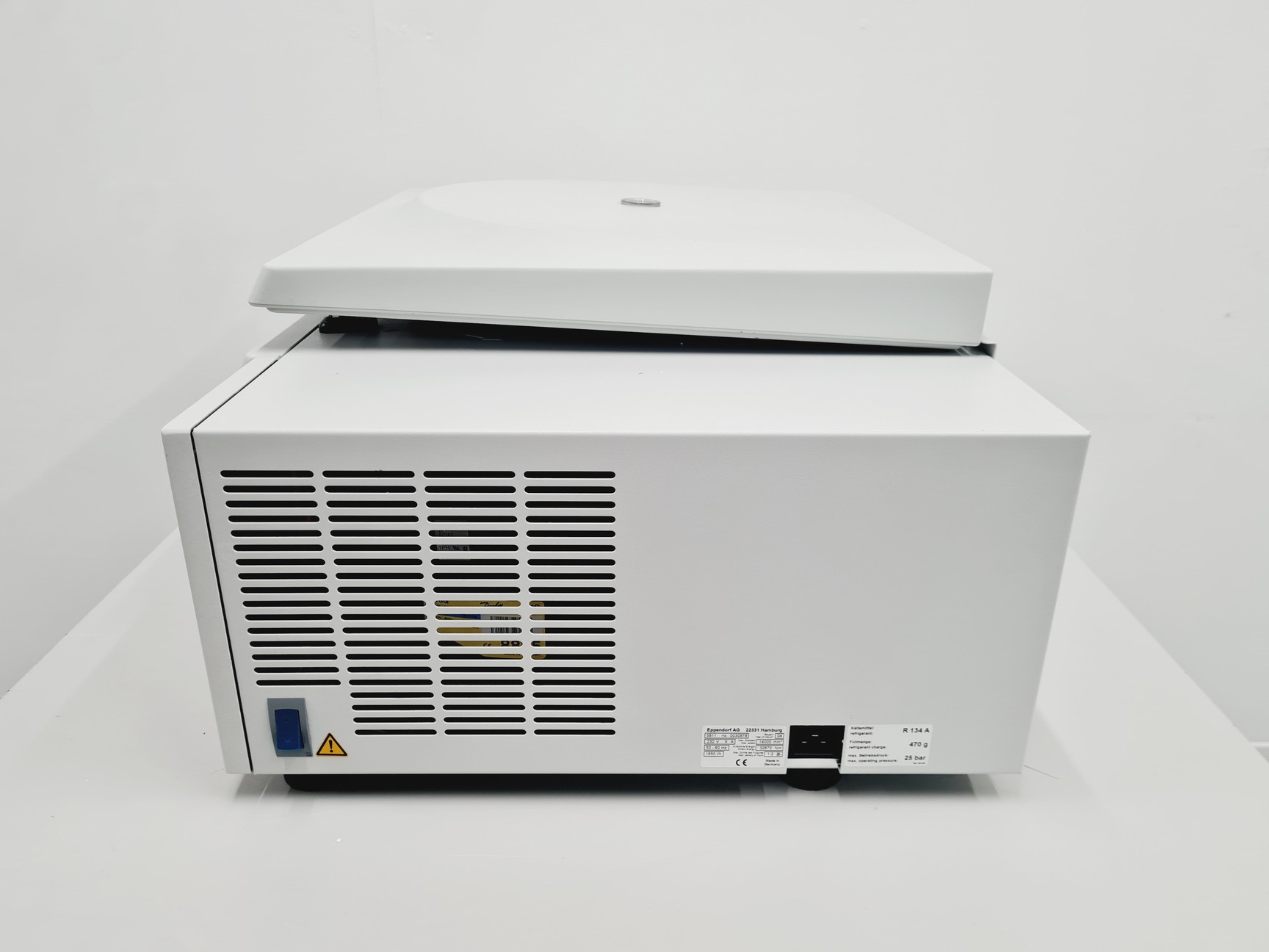 Image of Eppendorf Centrifuge 5810 R