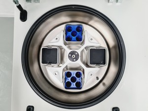 Thumbnail image of Eppendorf Centrifuge 5810 R