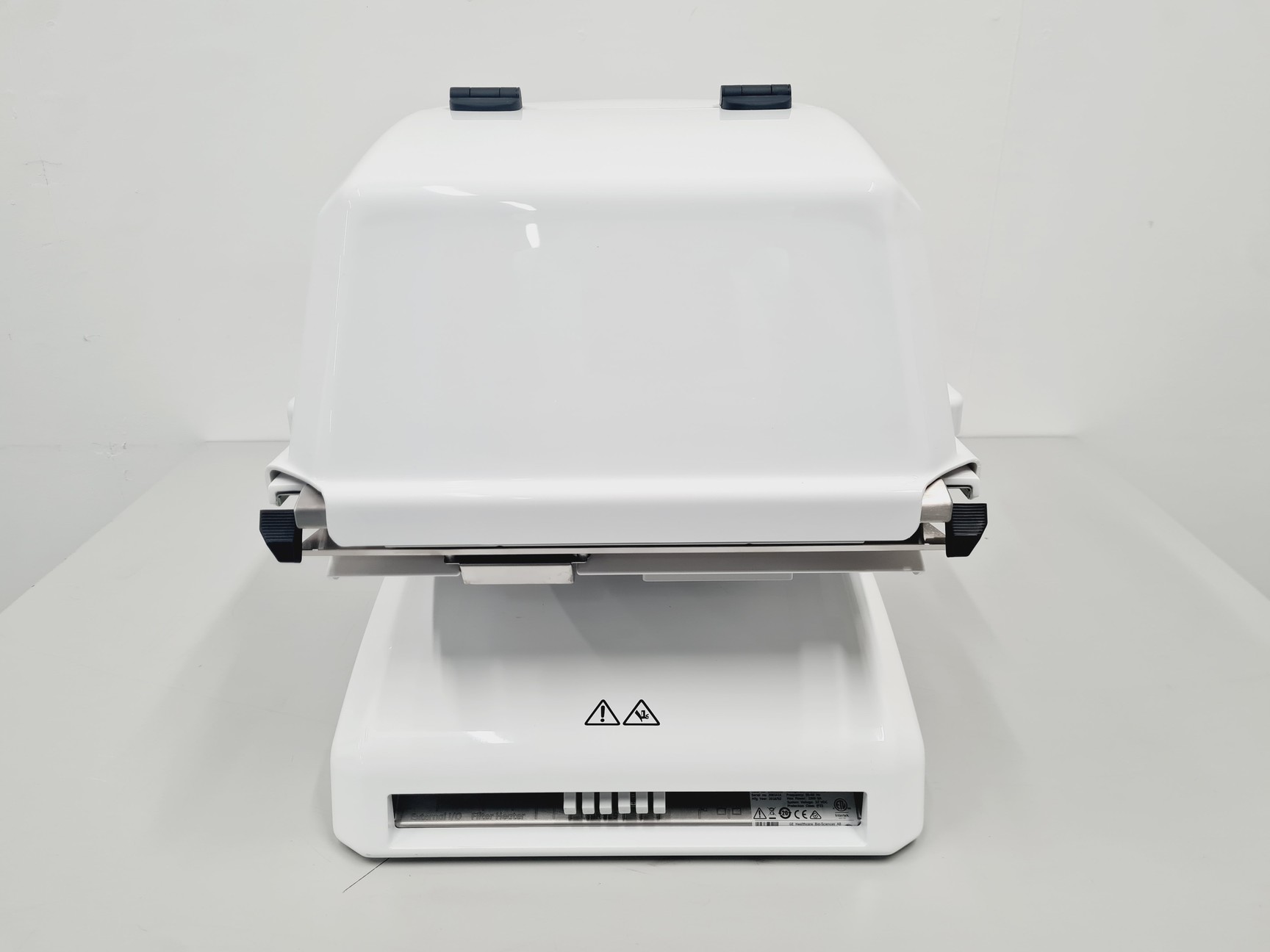 Image of GE Xuri Cell Expansion System W25 with W25 Pump & W25 CBCU