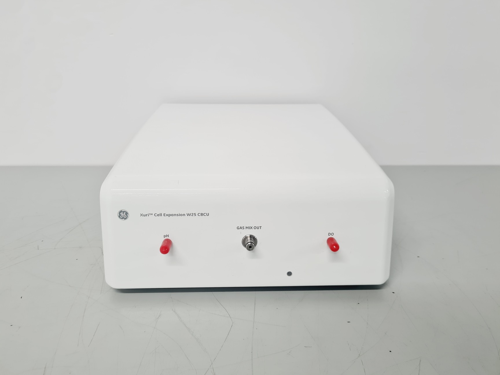 Image of GE Xuri Cell Expansion System W25 with W25 Pump & W25 CBCU