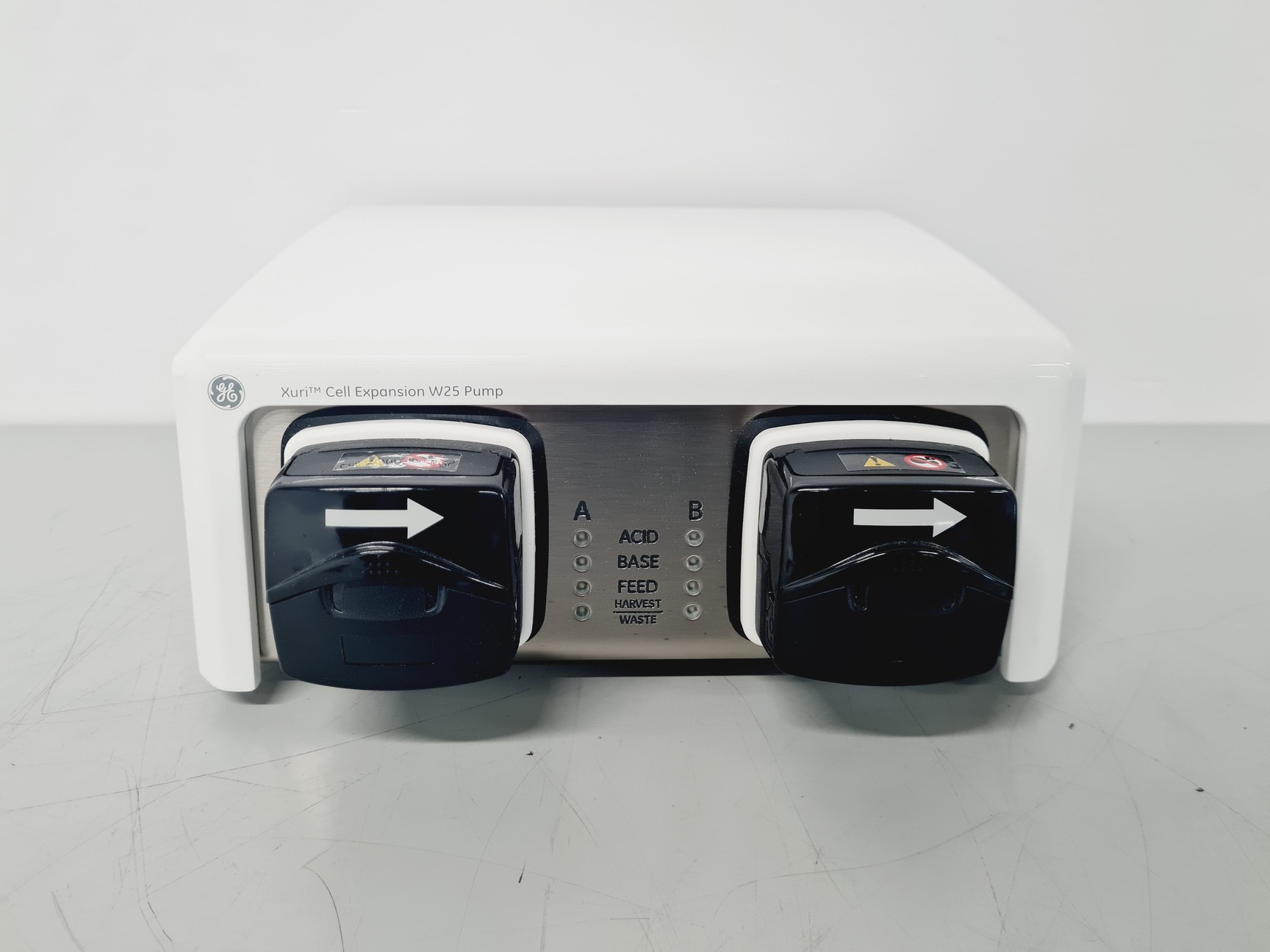 Image of GE Xuri Cell Expansion System W25 with W25 Pump & W25 CBCU