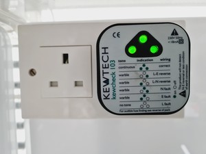 Thumbnail image of DW Scientific MACS-VA500 Microaerophilic Workstation